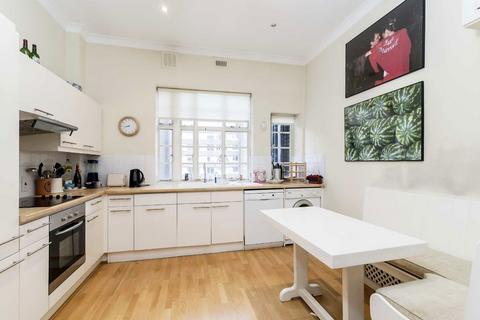 3 bedroom flat for sale, Sussex Gardens, London W2