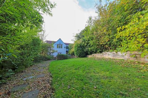 4 bedroom semi-detached house for sale, Valley Drive, Brighton