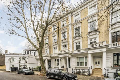 2 bedroom flat for sale, Linden Gardens, London W2