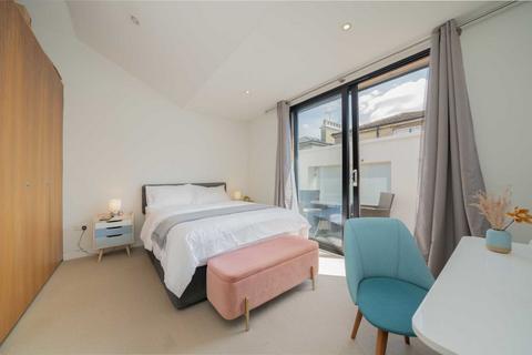 2 bedroom flat for sale, Pembridge Road, London W11