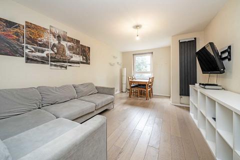 2 bedroom flat for sale, Manchester Drive, London W10