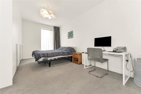 The Aura Building, 2 Northrop Road, Trumpington, Cambridge, CB2 9DD