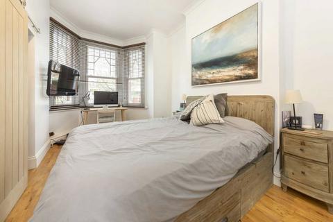 1 bedroom flat for sale, Gondar Gardens, London NW6