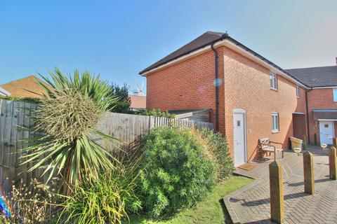 2 bedroom semi-detached house to rent, Millers Keep, Pevensey BN24