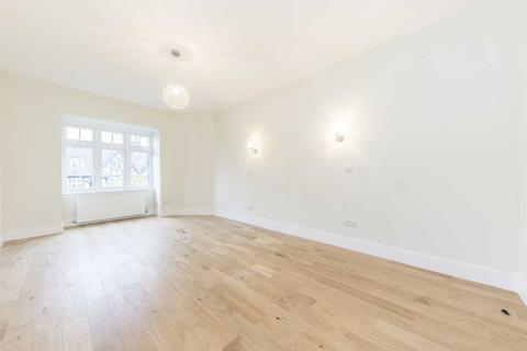 3 bedroom flat for sale, Finchley Road, London NW2