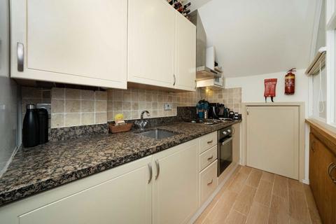 3 bedroom flat for sale, Buckley Road, London NW6