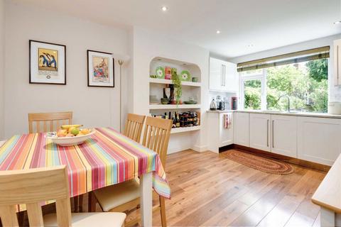 2 bedroom flat for sale, Dennington Park Road, London NW6