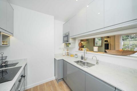 2 bedroom flat for sale, Priory Terrace, London NW6