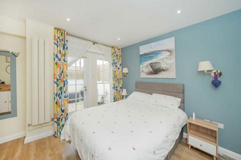 2 bedroom flat for sale, Priory Terrace, London NW6