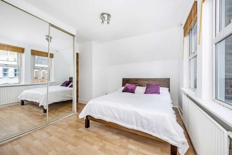 2 bedroom flat for sale, Finchley Road, London NW2