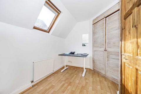695c Finchley Road, London, NW2 2JN