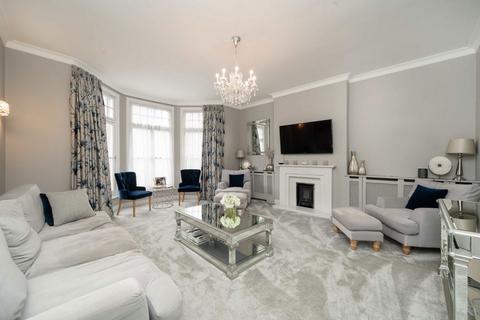 3 bedroom flat for sale, Fortune Green Road, London NW6