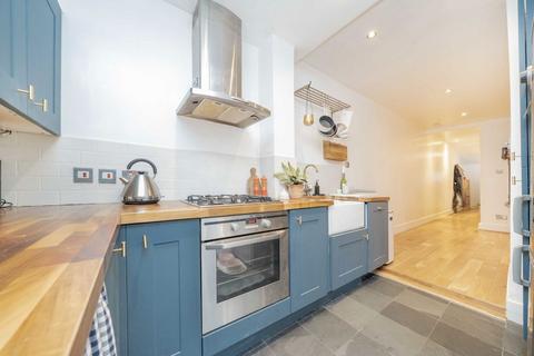 1 bedroom flat for sale, Lowfield Road, London NW6