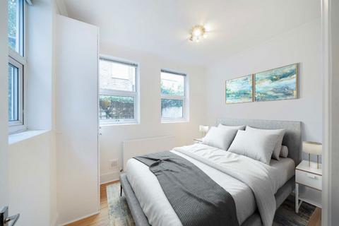 2 bedroom flat for sale, Cotleigh Road, London NW6