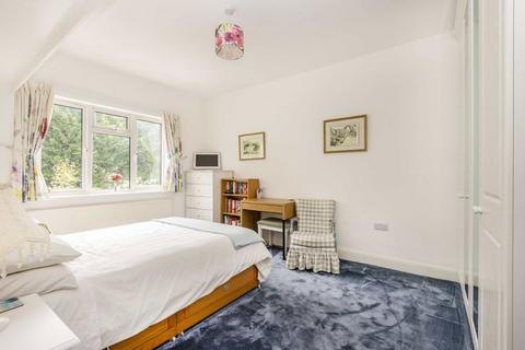 46 Llanvanor Road, London, NW2 2AP
