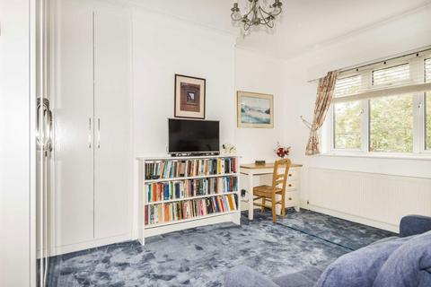 46 Llanvanor Road, London, NW2 2AP
