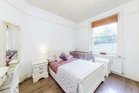 2 bedroom flat to rent, West End Lane, London NW6