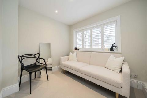 2 bedroom flat for sale, Margravine Road, London W6