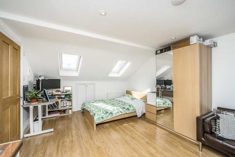 Studio for sale, Gunterstone Road, London W14