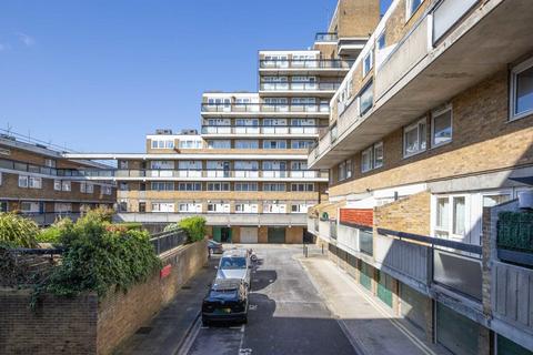 2 bedroom flat for sale, Lampeter Square, London W6