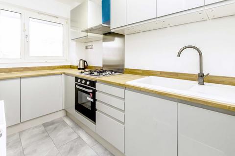 2 bedroom flat for sale, Lampeter Square, London W6