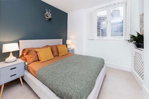 1 bedroom flat to rent, Beaumont Crescent, London W14