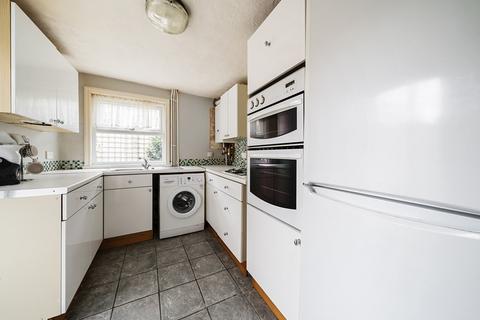 2 bedroom end of terrace house for sale, Morena Street, London