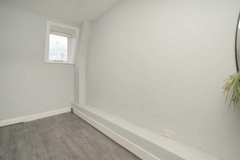 2 bedroom flat for sale, Comeragh Road, London W14