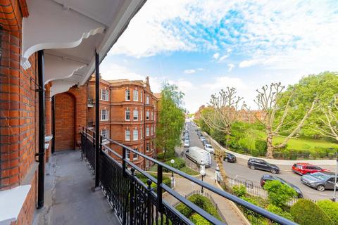 2 bedroom flat to rent, Queen's Club Gardens, London W14