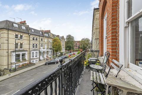 3 bedroom flat to rent, Edith Road, London W14