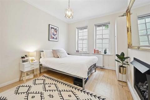 3 bedroom flat for sale, Gloucester Street, London SW1V