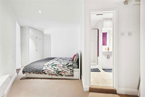 Studio for sale, Denbigh Street, London SW1V