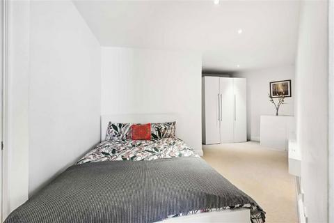 Studio for sale, Denbigh Street, London SW1V