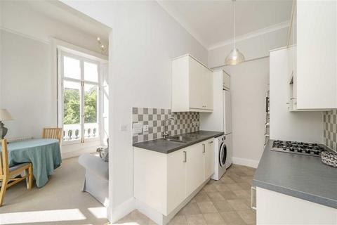 1 bedroom flat for sale, St. Georges Square, London SW1V