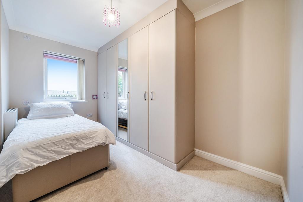 Bedrom 2