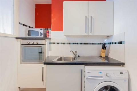 1 bedroom flat for sale, Petty France, London SW1H