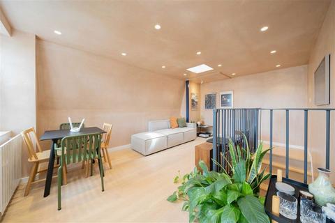 2 bedroom flat for sale, Denbigh Street, London SW1V