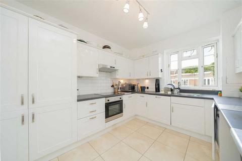 3 bedroom flat for sale, Marsham Street, London SW1P