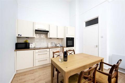 1 bedroom flat for sale, Ambrosden Avenue, London SW1P