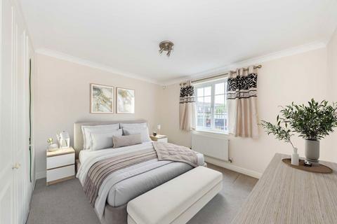 2 bedroom flat for sale, East Road, London SW19