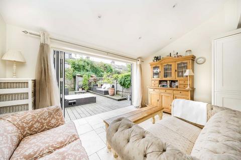 2 bedroom terraced house for sale, Meadow Road, London SW19