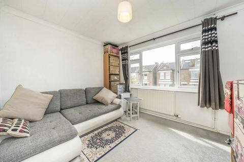 3 bedroom maisonette for sale, Griffiths Road, London SW19