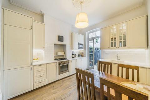 2 bedroom flat for sale, Pelham Road, London SW19