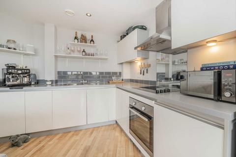 1 bedroom flat for sale, Durnsford Road, London SW19