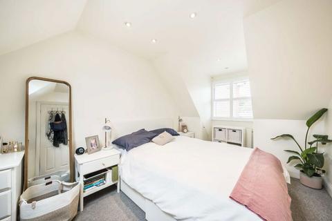 2 bedroom detached house for sale, Rutlish Road, London SW19