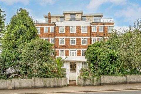 2 bedroom flat for sale, Wimbledon Hill Road, London SW19