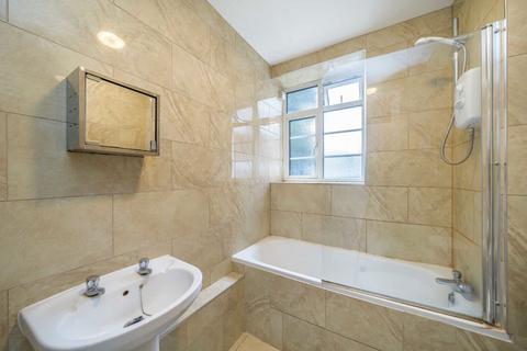 2 bedroom flat for sale, Wimbledon Hill Road, London SW19