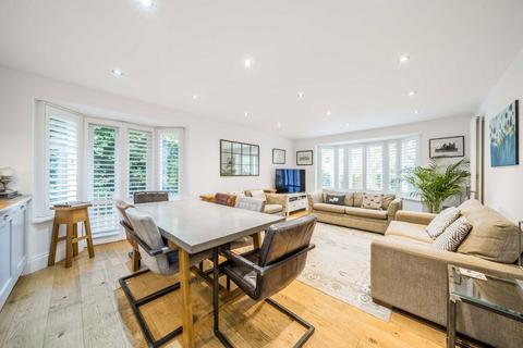 2 bedroom flat for sale, Ridgway, London SW19