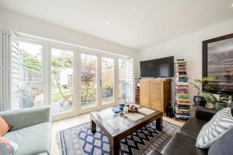 3 bedroom terraced house for sale, Barton Mews, Wimbledon SW19