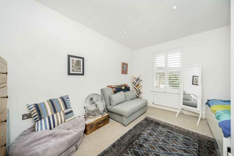 3 bedroom terraced house for sale, Barton Mews, Wimbledon SW19